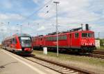 155 122-5 abgestellt im Bahnhof Wismar neben an steht RE8 nach Tessin.30.06.2013