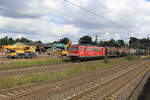 155 123-3 kommt mit Kesselwagen am 21.08.2026 durch Tostedt.