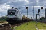 BR 182/136947/es-64-u2---101-182 ES 64 U2 - 101 (182 601-5) Hupac im Dienst fr Raildox/SETG mit leeren Holzzug in Rathenow in Richtung Wustermark unterwegs. 03.05.2011