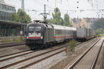 ES 64 U2-028 mit IC 2082 von Berchtesgarden nach Hamburg-Altona bei der Durchfahrt am 26.07.2016 in München-Heimeranplatz.