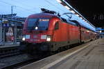 182 019-0 mit RE 4304(Rostock-Hamburg)kurz vor der Ausfahrt im Rostocker Hbf.07.03.2020