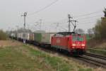 189 055-7 mit KLV-Zug 42149 Rostock Seehafen-Verona bei der Durchfahrt am 12.04.2012 in Sildemow 
