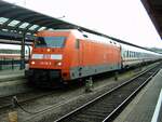 101 110-5 mit IC in Ulm am 22.11.2005.