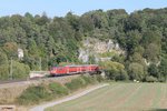 111 214-3 schiebt die RB 59157 Nürnberg - München und gleich in den Esslinger Tunnel.