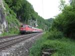 111 021-2 mit der RB32370/37736 nach Ingolstadt bei Matting.29.05.10