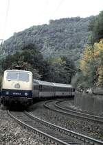 111 072-5 mit EC Mozart auf der Geislinger Steige am 06.10.1984.