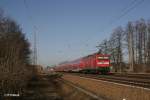 112 101 schiebt den RE 18170 Brandenburg HBF bei Briesen (Mark).