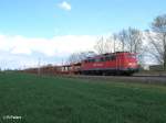 140 368-2 zieht ein leeren Autozug bei Podelwitz.