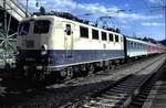 141 238-6 mit Bghw-Wagen an erster Stelle in Bullay am 15.08.2002.