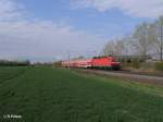 143 249-1 schiebt RE 17692 Leipzig HBF – Magdeburg HBF bei Podelwitz.