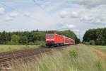 143 242 zieht bei Bischofsheim die RB 75 15723 Aschaffenburg - Wiesbaden. 30.05.15