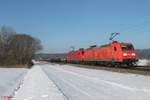 145 077-4 und 145 070-9 ziehen einen leer Zug für Max Bögl bei Pölling.