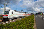 Die 146 564-0 (91 80 6146 564-0 D-DB) hat am 01.05.2022 mit dem IC 2434 (teils RE 56), einem IC 2 (Doppelstock-IC), von Leipzig den Zielbahnhof Emden Auenhafen erreicht. Rechts das Gebude der Reederei AG Ems, die den Fhrverkehr vom Emder Hafen und ab Eemshaven (Niederlande) zur ostfriesischen Nordseeinsel Borkum betreibt.

Der Bahnhof Emden Auenhafen ist ein Hafenbahnhof in der ostfriesischen Stadt Emden in Niedersachsen, es gibt so einen direkten Anschluss an die Fhre der AG Ems nach Borkum.

Der Bahnhof verfgt ber ein Bahnsteiggleis, dazu mehrere Rangier- und Abstellgleise sowie Anschlussgleise der Niedersachsen Ports GmbH & Co KG. Er dient als Zubringer fr die Fhre nach Borkum und befindet sich daher in unmittelbarer Nhe zum Borkumkai des Emder Hafens.

Der Hafenbahnhof ist ber eine eingleisige Nebenbahn mit dem Emder Hauptbahnhof verbunden. Alle von Leer kommenden Zge zum Hafenbahnhof mssen im Hauptbahnhof einen Fahrtrichtungswechsel vornehmen. Im Juni 2006 wurden umfangreiche Modernisierungsmanahmen des Bahnhofs und der Strecke abgeschlossen, seitdem ist die Strecke auch elektrifiziert.
