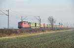 151 138-5 mit Sattelauflieger-/Taschenwagen-Zug bei Neu-Ulm Pfuhl am 21.11.2009.
