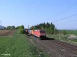 152 156-6 mit Containerzug bei Altegolsheim.