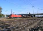 152 056-8 verlsst Regensburg Ost mit ein BMW-Zug.