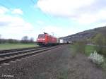 152 063-4 zieht ein Containerzug bei Thngersheim.