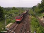 155 228-0 fhrt in Frankfurt/Oder mit ein Coiltransportzug ein.