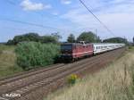 180 009-3 zieht bei Jacobsdorf(Mark)den EC46 nach Berlin.