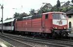 181 221-3 mit SNCF D-Zug in Neustadt/Weinstra�e in Juni 1994.