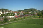 185 346-4 zieht mit einem Autotransportzug durch Retzbach-Zellingen. 11.05.24