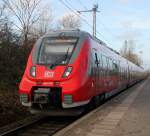 442 339-8 als S1 von Warnemnde nach Rostock Hbf kurz nach der Ankunft im Bahnhof Rostock-Bramow.22.12.2013
