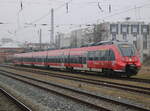 442 358 als S2(Güstrow-Warnemünde)bei der Einfahrt im Rostocker Hbf.21.02.2025