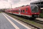 DB 440 031 verlässt am Abend von 26 Mai 2022 Nördlingen.