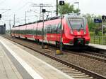 442 820 RE 7 bei Roßlau am 15.05.2017.