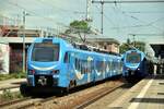 ET 4.27 und ET 4.28 Stadler 1468 in Memmingen am 03.06.2022.