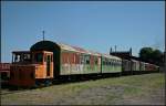 Diese ASF steht am Anfang einer Reihe stark verwitterter Personen- und G�terwagen (Dampflokfest im Traditionsbahnbetriebswerk Sta�furt, gesehen Sta�furt-Leopoldshall 05.06.2010)