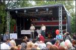 Unterhaltung gab es auf der B�hne hinter den Werkstatthallen (Tag der offenen T�r S-Bw Gr�nau, 08.08.2010)