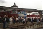 Viele  Bekannte  sind auch beim diesj�hrigen Fest dabei: 120 274, 228 758 und 118 075 stehen an der Drehscheibe (gesehen 10.09.2011 beim 8. Berliner Eisenbahnfest Bw Sch�neweide)