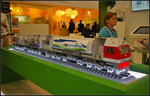 InnoTrans 2016 in Berlin: Schnittmodell der GT1h-002, einer Gas-Turbinenlokomotive mit elektrischer Kraft�betragung, die vor sehr langen und schweren G�terz�gen in Sibirien und n�rdlicheren Regionen