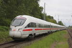 411 004-5 als ICE 1727 von Warnemünde nach München Ost bei der Durchfahrt am 25.05.2019 um 10:23 Uhr in Rostock-Bramow.