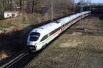 ICE 1671 von Ostseebad Binz nach Karlsruhe Hbf bei der Durchfahrt in Rostock-Kassebohm.05.02.2022
