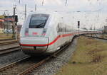 ice/841286/812-003-3-als-ice-203-von 812 003-3 als ICE 203 von Ostseebad Binz nach Karlsruhe Hbf bei der Ausfahrt im Rostocker Hbf.15.03.2024