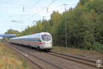 ICE 411 032-6 auf den Weg nach Hamburg. Tostedt, 16.10.2026.