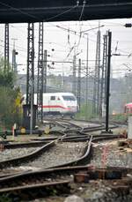 ICE 1 in Ulm am 01.05.2013.