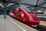 Der PBKA Thalys 4321 - TGV 432710 (93 88 0043 210-7 B-TH etc.) hat, als Thalys 9435 von Paris Gare du Nord (Paris Nord) via Bruxelles-Midi (Brüssel-Süd), Liège-Guillemins (Lüttich) und Aachen Hbf, am