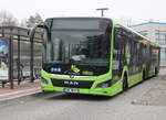 Am Vormittag des 21.12.2025 stand der Man Lions City in H�he Rostock Hauptbahnhof/S�d.