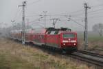 mecklenburg-vorpommern/185565/120-201-9-mit-mit-re-4306 120 201-9 mit mit RE 4306 (Hanse-Express)von Rostock Hbf nach Hamburg Hbf bei der Durchfahrt in Sildemow.18.03.2012