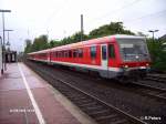 928 704 rollt an Dsseldorf-Vlklingerstrasse in Richtung Dsseldorf HBF vorbei.