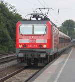 143 247-5 mit S68 von  Langenfeld(Rhld)nach Dsseldorf Hbf bei der Einfahrt im S-Bahnhof Dsseldorf-Oberbilk.07.06.2013