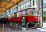   Der ehemalige Berliner S-Bahn Triebwagen 275 625-2 (einer von vier Prototypen der Bauart Stadtbahn), ausgestellt im Verkehrszentrum des Deutschen Museums in München (Theresienhöhe), hier