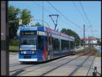 Moderne Stra�enbahn in Rostock.