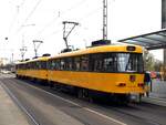 Stra�enbahn / Stadtverkehr Dresden T 4 DMT Nr.224 261 Baujahr 1976 und TB 4 D Baujahr 1979 von CKC Tatra in Dresden in der Prager Stra�e am 17.04.2015.