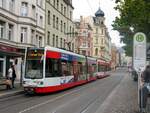 Straßenbahn/Stadtverkehr Halle MGTK-2 Nr.700 von Bombardier Baujahr 2013 am Hallmarkt in Halle am 20.07.2019.
