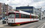 Schleif- und Schleppwagen GT 8 Nr.17 von Düwag Baujahr 1991 putzt am Donnertag 12.05.2022 die Gleise für das Jubiläum am Sonntag, den 15.05.2022 und befindet sich hier bei der