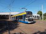 Aus dem Leipziger Straßenbahndepot Angerbrücke kam,am 25.August 2016,der Tw 1224 auf Dienstfahrt.